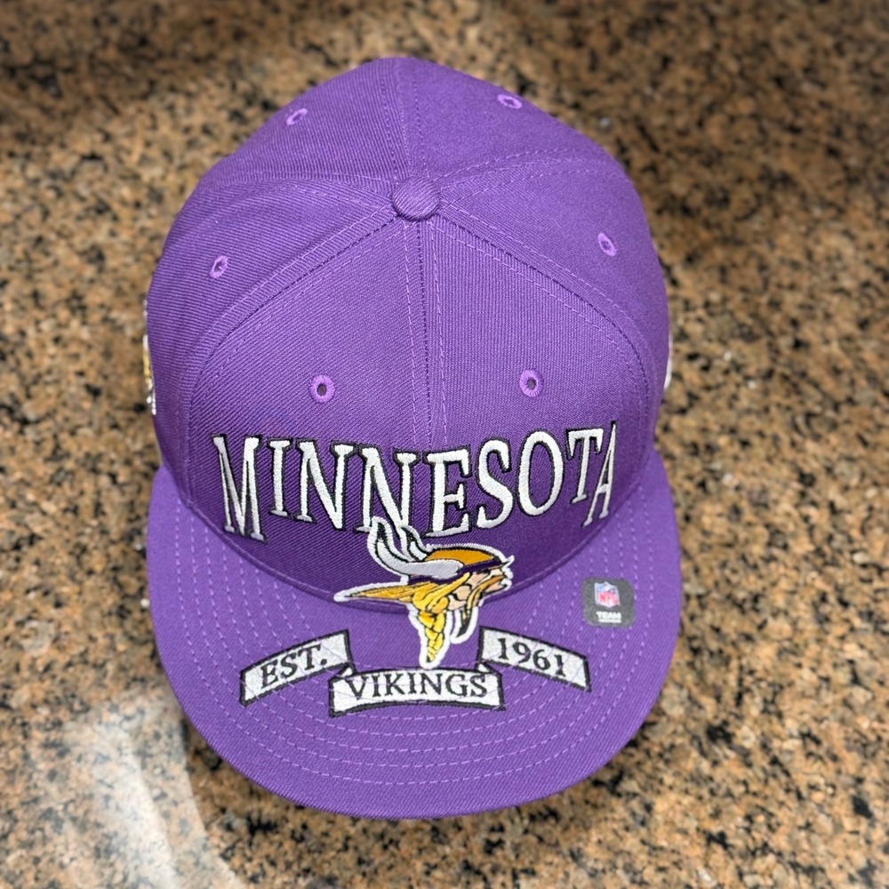 Minnesota Vikings New Era 59FIFTY Fitted Hat Cap 7 3/8 Purple NFL New - Picture 6 of 10